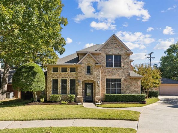 1060  Rosewood Drive , Grapevine Texas 76051