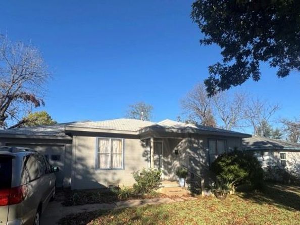 1613  James Drive , Garland Texas 75042