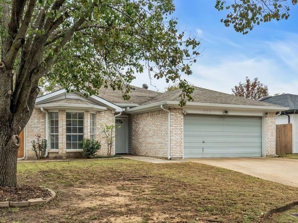 1725  Gainsborough Way , Fort Worth Texas 76134