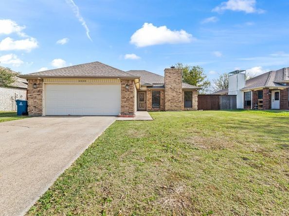 3205  Hillcrest Drive , Rowlett Texas 75088