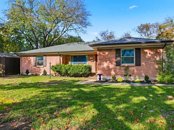 2965  Selma Lane , Farmers Branch Texas 75234