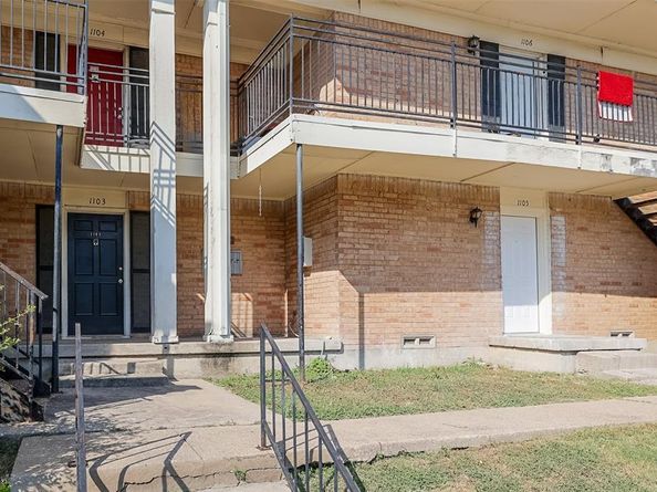 5055  Ridglea Lane  1105, Fort Worth Texas 76116