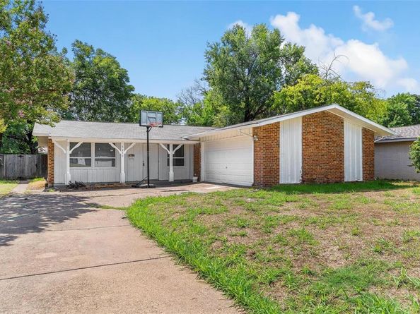 3230  High Vista Drive , Dallas Texas 75234