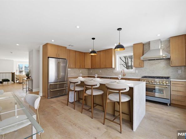 138-140A Weigands Lane, Secaucus NJ 07094
