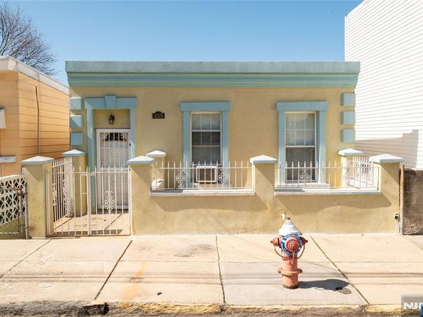 4319 Durham Avenue, North Bergen NJ 07047