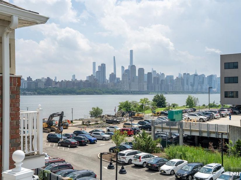 7706 Marine Road, North Bergen NJ 07047