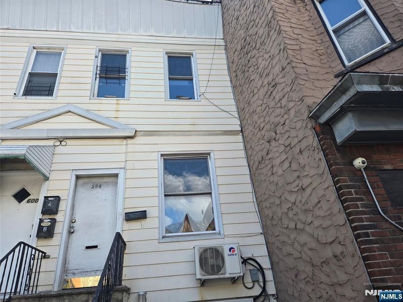 598 West Side Avenue, Jersey City NJ 07304