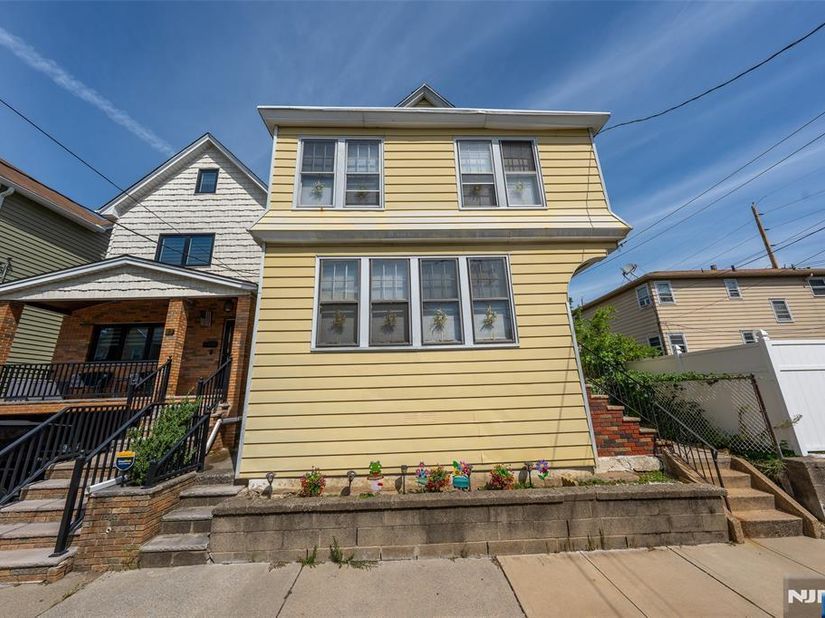 47 27th Street, Bayonne NJ 07002