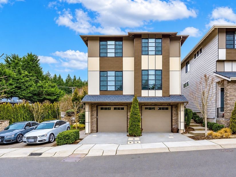 14111 74th Court NE 1, Kirkland WA 98034