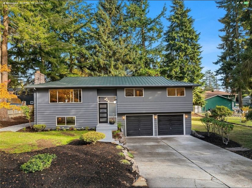 19227 49th Avenue W, Lynnwood WA 98036