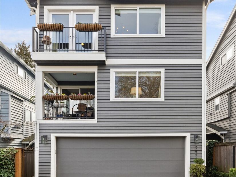 3414 33rd Avenue SW, Seattle WA 98126