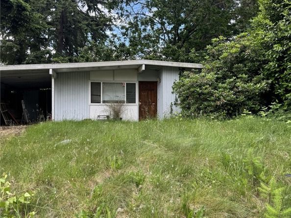 16519 NE 16th Place, Bellevue WA 98008