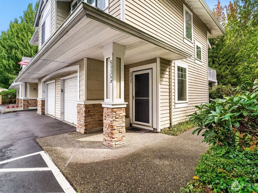5933 S 234th Place 25, Kent WA 98032