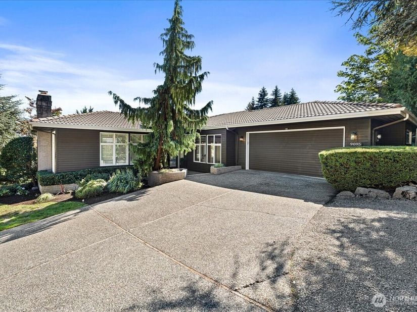 9095 SE 79th Street, Mercer Island WA 98040