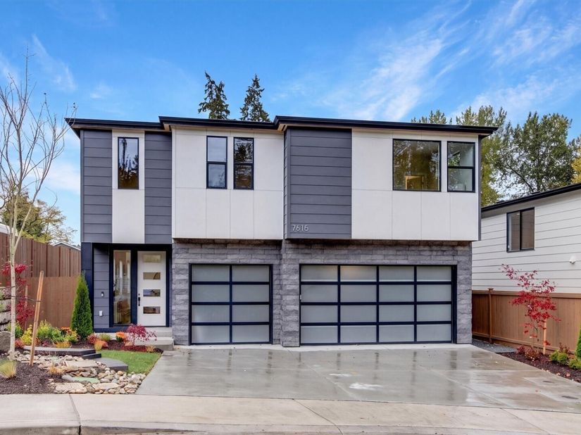 7615 NE 198th Court, Kenmore WA 98028
