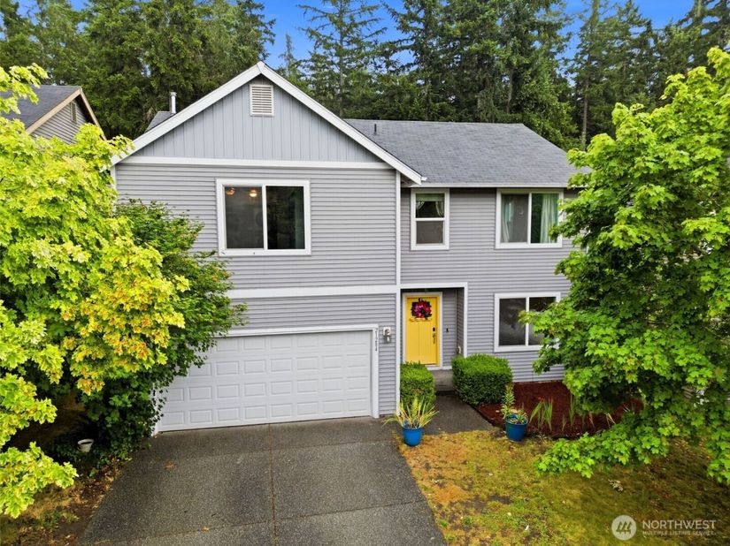 21284 Brevik Place NW, Poulsbo WA 98370