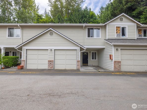 5010 168th Street SW E, Lynnwood WA 98037
