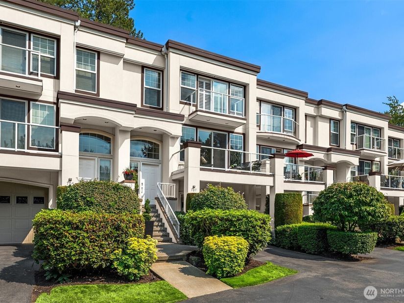 701 9th Avenue S 707, Kirkland WA 98033