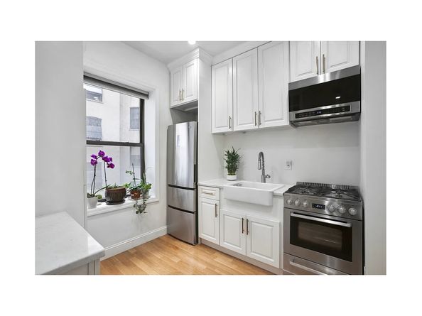 195 South 4th Street C3, Brooklyn NY 11211