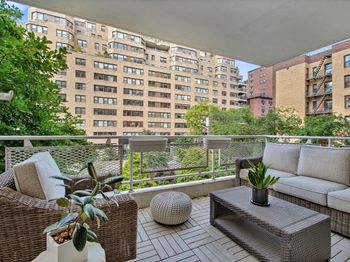 40 East 9th Street