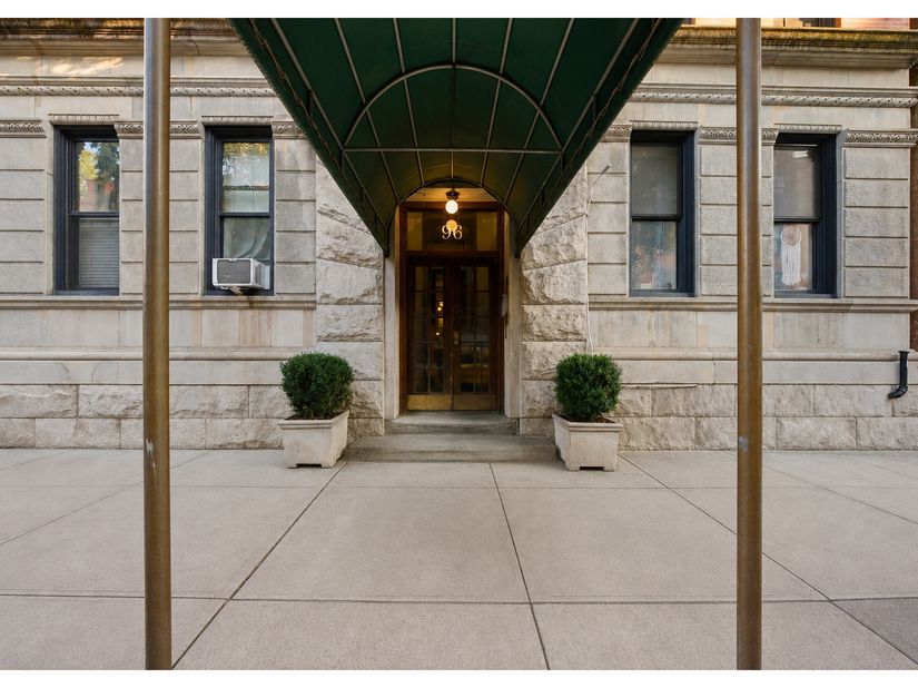 96 Perry Street B5C, New York NY 10014
