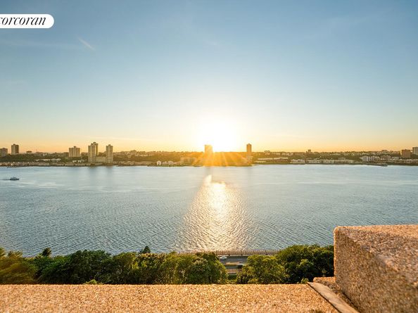 140 Riverside Drive 19HO, New York NY 10024