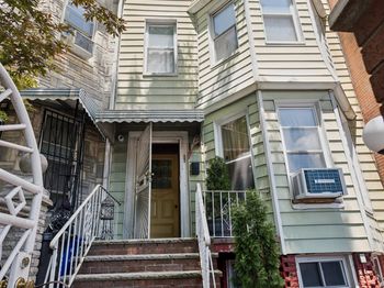 285 Winthrop Street