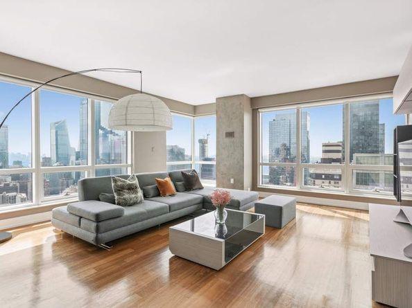 350 West 42nd Street 40A, New York NY 10036