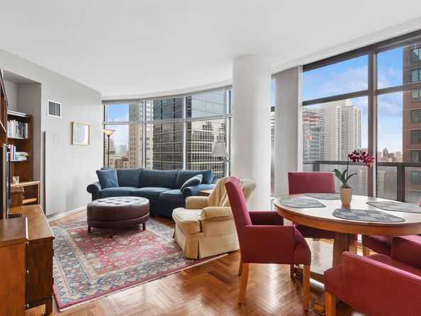 250 East 54th Street 21D, New York NY 10022