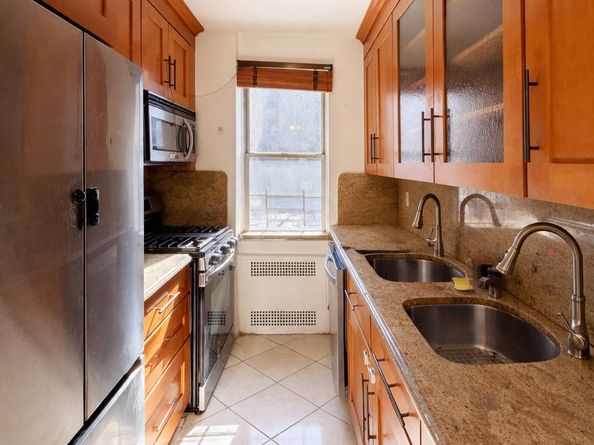 920 East 17th Street 212, Brooklyn NY 11230-3128