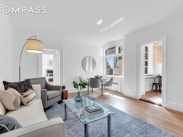 136 East 36th Street 11F, New York NY 10016