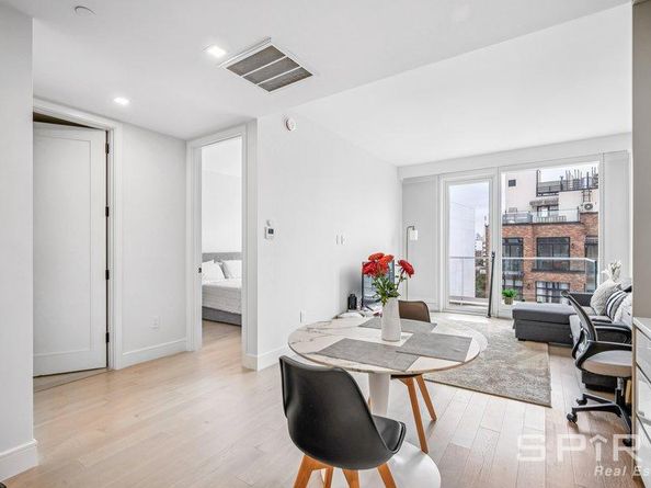 37-34 33rd Street 7E, Queens NY 11101