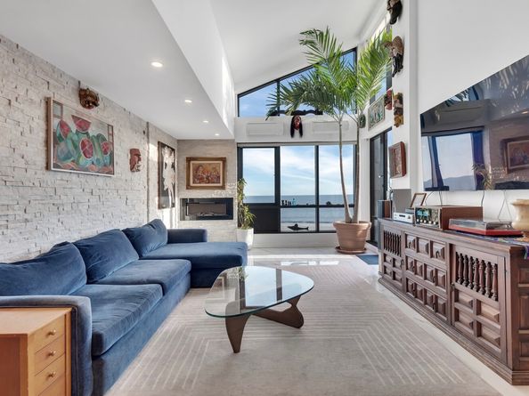 91-16 Shore Front Parkway 6H, Queens NY 11693