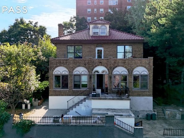 3850 Cannon Place, Bronx NY 10463