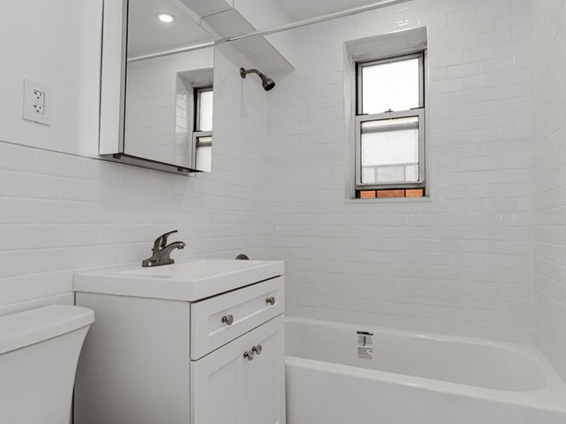 65-35 Yellowstone Boulevard 6F, Queens NY 11375