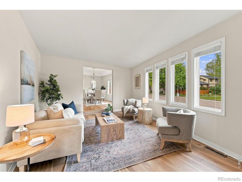 2933 Lake Park Way, Longmont CO 80503