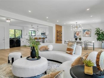 8400 Chimineas Avenue