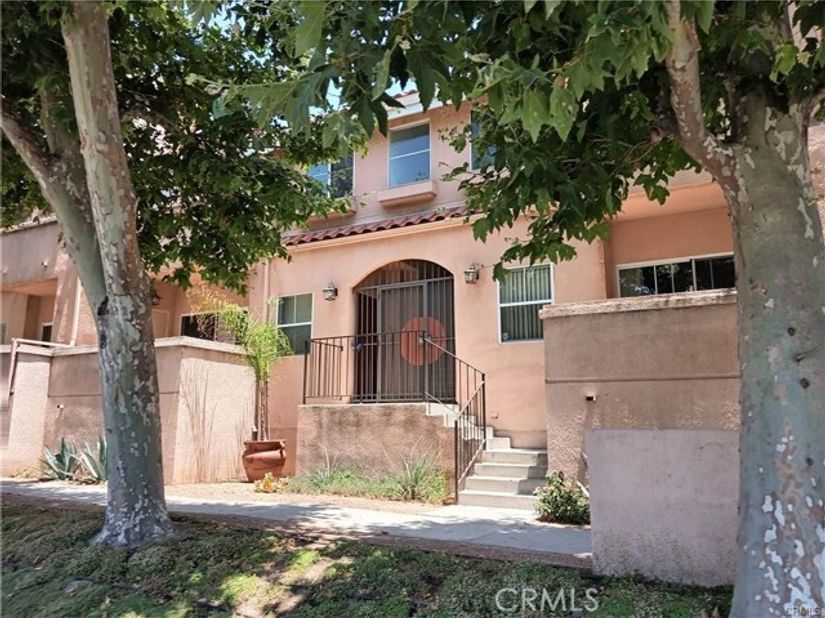 7320 Balboa Boulevard 205, Los Angeles CA 91406