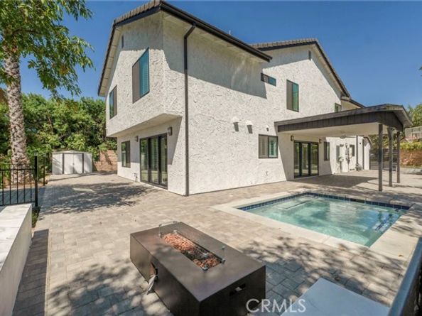 20500 Blairmoore Street, Chatsworth (los Angeles) CA 91311