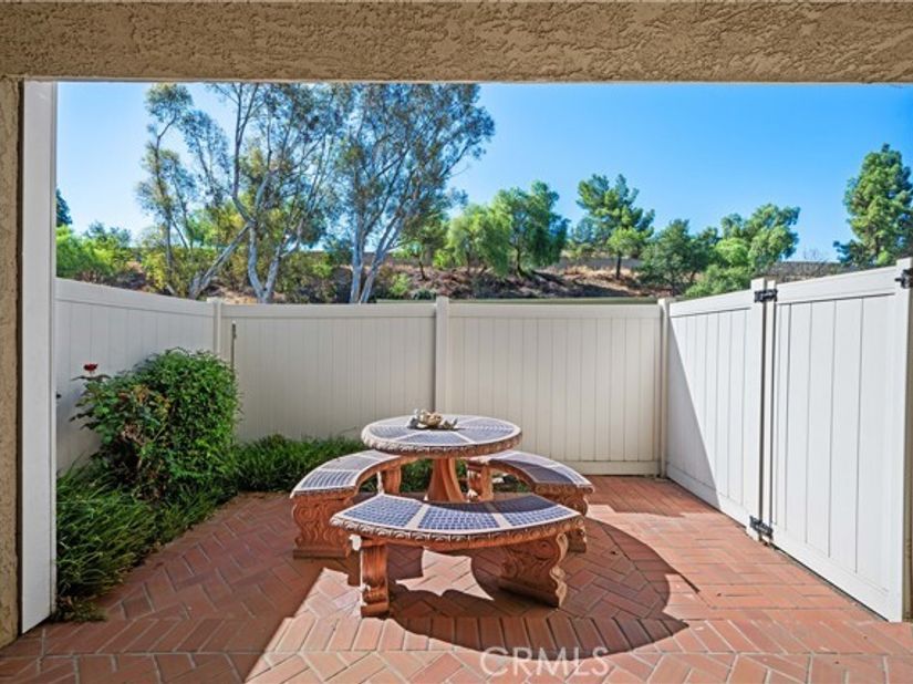 23 Country Mile Road, Pomona CA 91766