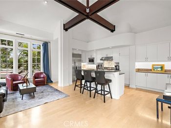 2741 Bungalow