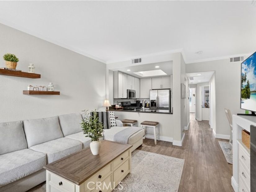 1027 S Stresa, Anaheim CA 92808