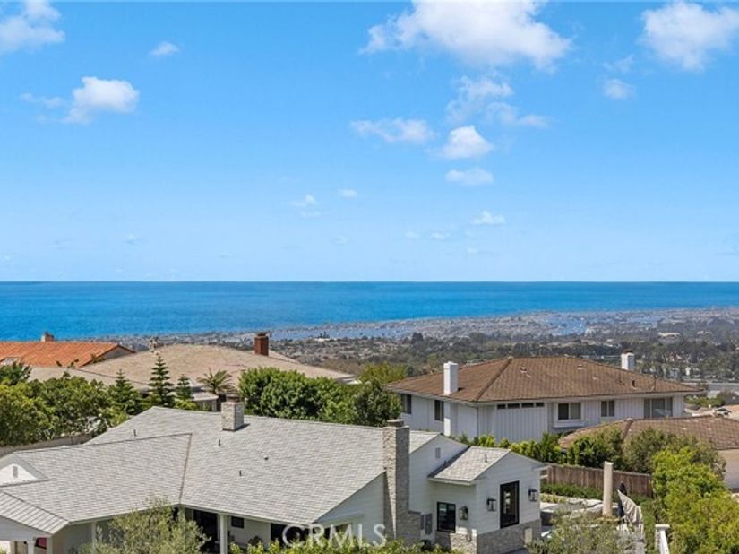 55 Montecito, Corona Del Mar (newport Beach) CA 92625