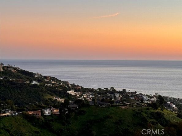 2155 Temple Hills, Laguna Beach CA 92651