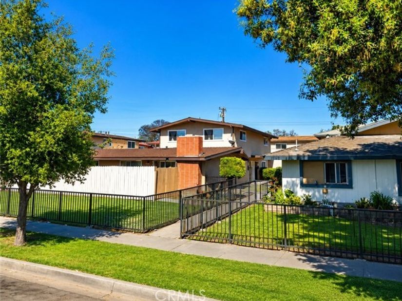1613 Cedar, Santa Ana CA 92707