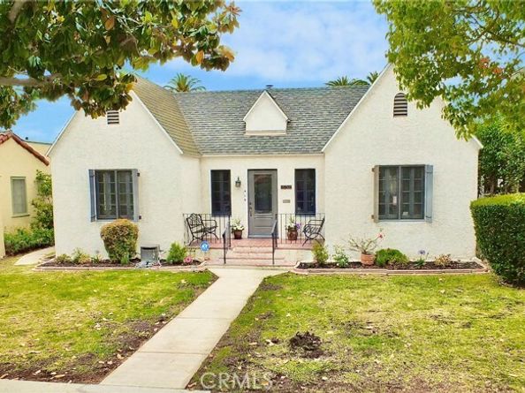 3757 Cerritos Avenue, Long Beach CA 90807