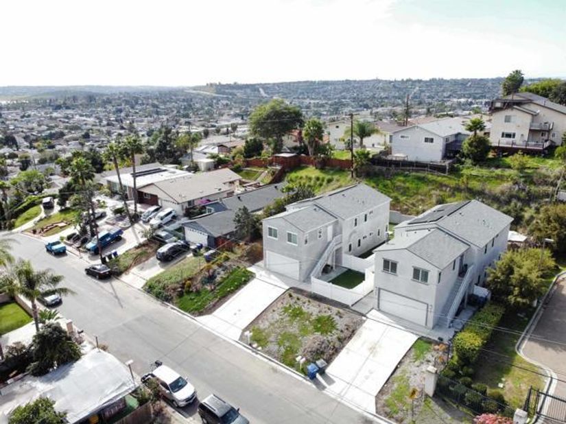 1304 Buena Vista Avenue, Spring Valley CA 91977