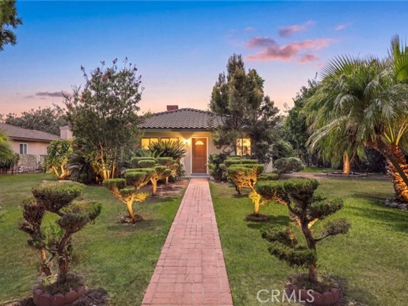 1425 S Santa Anita, Arcadia CA 91006