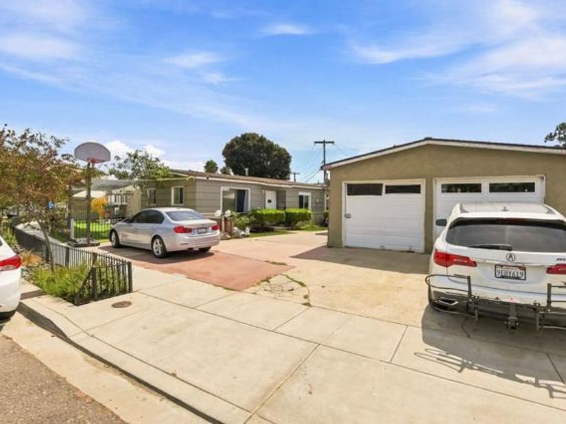 4415 Manitou Way, San Diego CA 92117