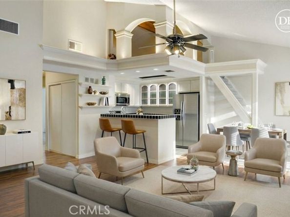15155 Sherman Way 26, Van Nuys (los Angeles) CA 91405